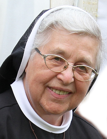Sr. Maria Klara, Hilda Traxler